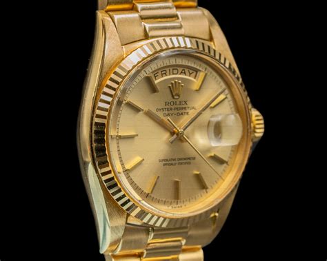 18 carat gold rolex oyster perpetual cosmograph|rolex 18k gold watch price.